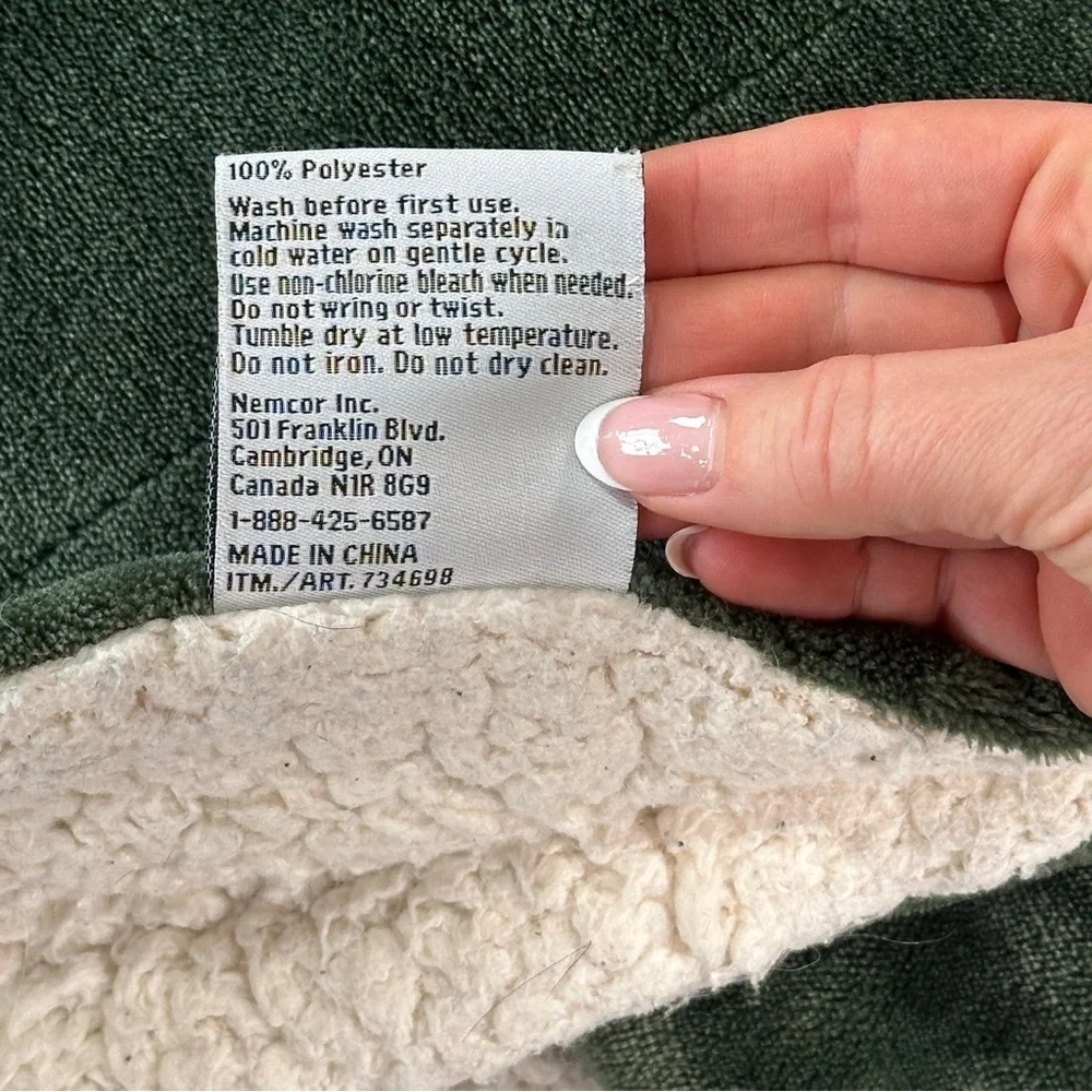 Life Comfort Oversized Throw Blanket Sherpa Plush Green Cream 70x70